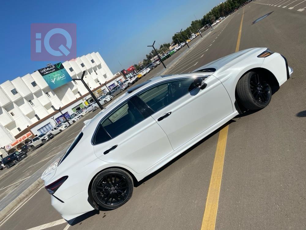 تۆیۆتا کامری